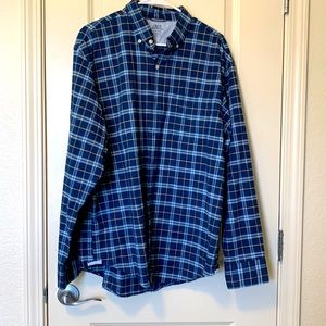 IZOD Saltwater relaxed classics, stretch, large, dark blue plaid